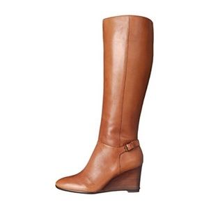 Ralph Lauren Women’s 7.5 “Tia” leather Camel boots